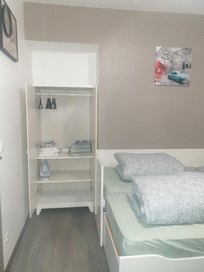 studio meublé au RDC , proche lac Aix-les-Bains Esterno foto