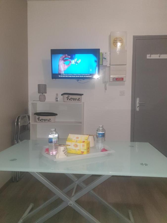 studio meublé au RDC , proche lac Aix-les-Bains Esterno foto